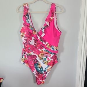 Shein Pink Tropical One-Piece Ruffles,  Swimsuit Size 3x NWOT Removeable Pads